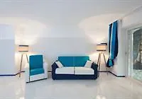 Hotel The White And Blue 3*